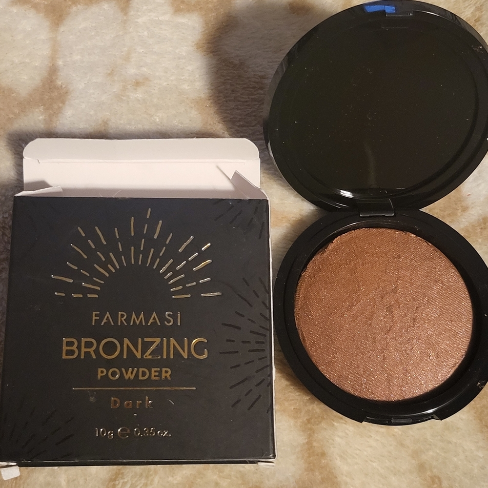 Farmasi Bronzing Powder (Dark)